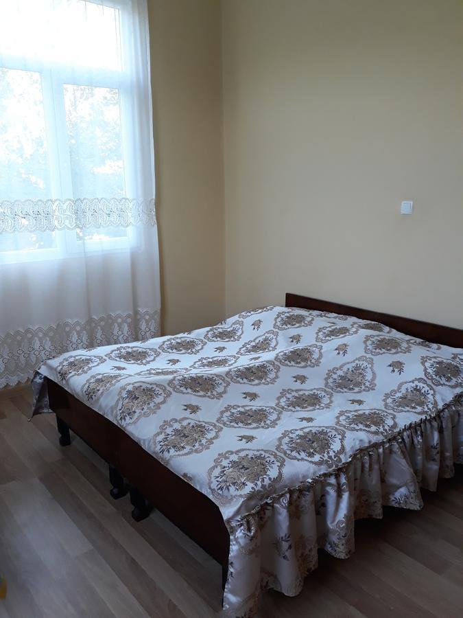 Malkhazi'S Guesthouse Martvili Exterior foto